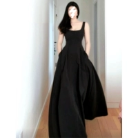 Черный - длинный [большая юбка доходит до щиколотки]