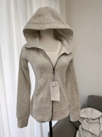 Флелекн серый