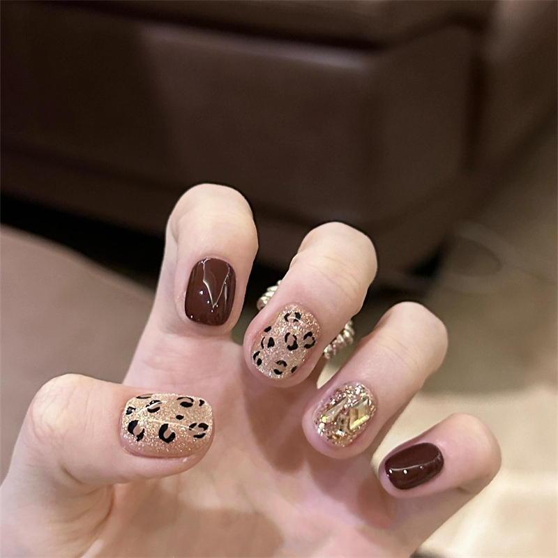 Original Ultra-Short Cat-Eye Press-On Nails, Spring/Summer Coffee-Colored Leopard Print Handmade Nails, High-End, Complexion-Enhancing Nails, 2026