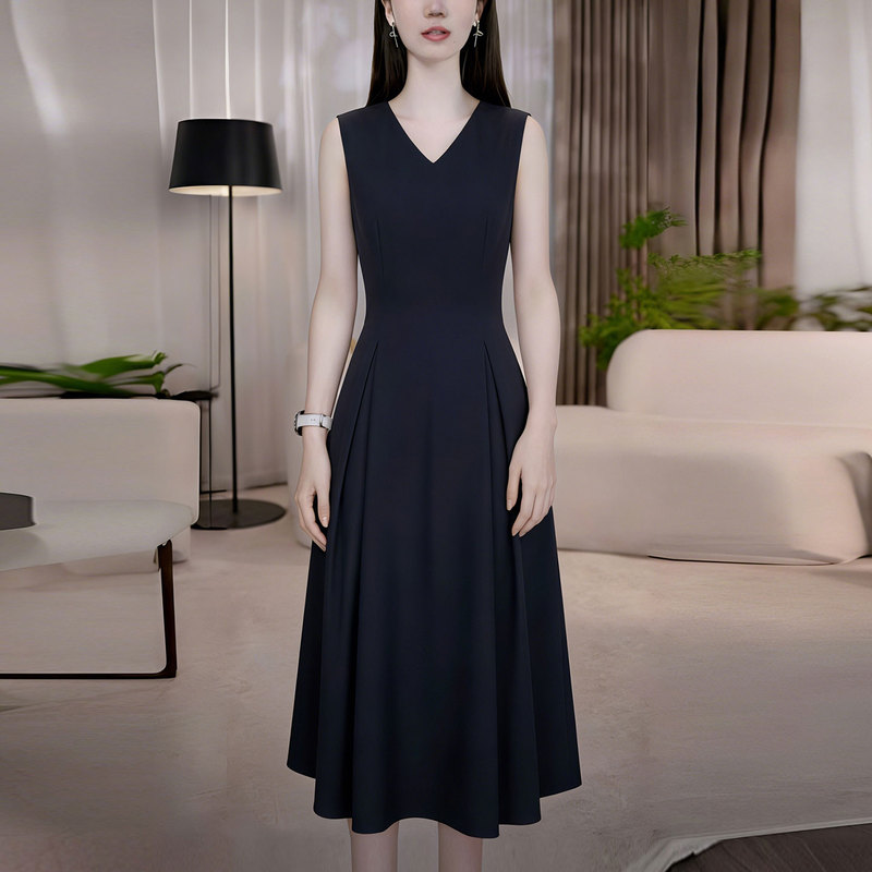 Mai Xin Little Black Dress 2026 Summer New Style Autumn Slim Sleeveless A-Line Tank Dress V-Neck Mid-Length Black Dress