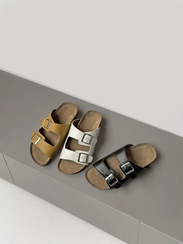 Tongbao Retro Thick-Soled Double-Strap Beach Sandals Women's Shoes for Summer 2026 New Casual Flat Sandals Tongbao Retro Thick-Soled Double-Strap Beach Sandals Women's Shoes for Summer 2026 New Casual Flat Sandals