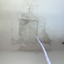 Roof leakage water catchment artifact 2023 anti-seepage balcony water cracking rain dripping leakage funnel tray square
