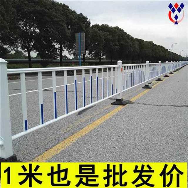 ຈຸດ guardrail ເທດສະບານຖະຫນົນຫົນທາງເຫຼັກສັງກະສີຮົ້ວຮົ້ວການຈະລາຈອນໃນຕົວເມືອງເຄື່ອງຈັກທີ່ບໍ່ແມ່ນໂດດດ່ຽວຮົ້ວ guardrail ທາງດ່ວນ