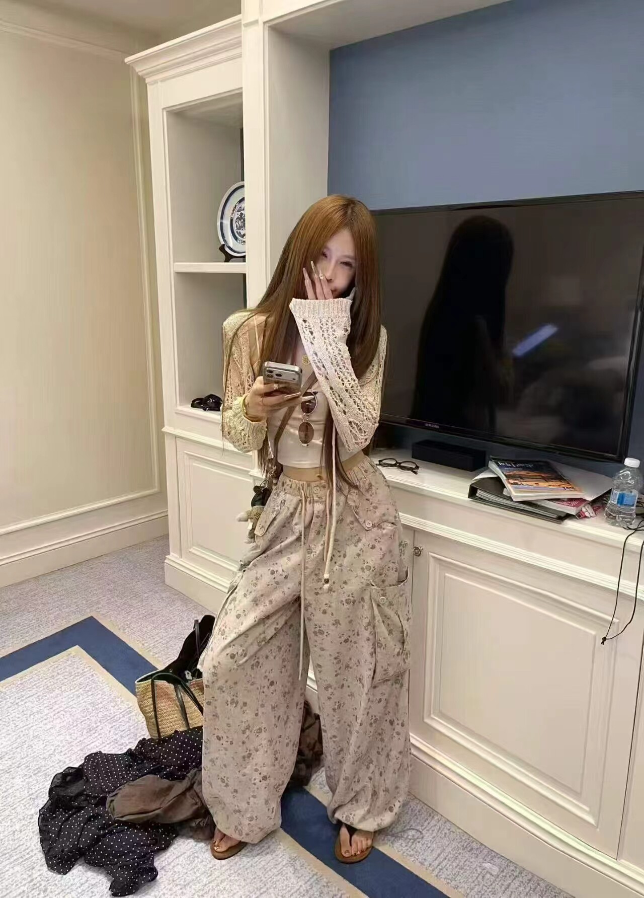 새로운 느긋한 느슨함 센스 꽃무늬 워크웨어 와이드 레깅스 바지 얇은 스타일 홀로우 아웃 오픈 가디건 쇼트 스타일 슬립 슬림해 보이는 3종 세트 상세 이미지 1