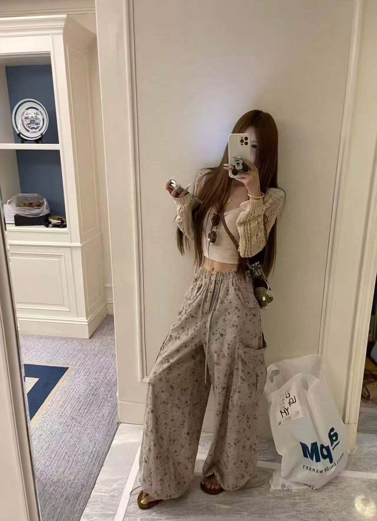 새로운 느긋한 느슨함 센스 꽃무늬 워크웨어 와이드 레깅스 바지 얇은 스타일 홀로우 아웃 오픈 가디건 쇼트 스타일 슬립 슬림해 보이는 3종 세트 상세 이미지 3