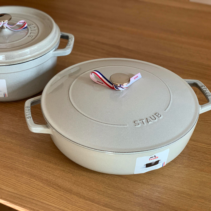 Staub Imported Enamel Seafood Pot 28cm Enamel Cast Iron Pot Uncoated Stew Pot Braising Pot Soup Pot Truffle White Staub Imported Enamel Seafood Pot 28cm Enamel Cast Iron Pot Uncoated Stew Pot Braising Pot Soup Pot Truffle White