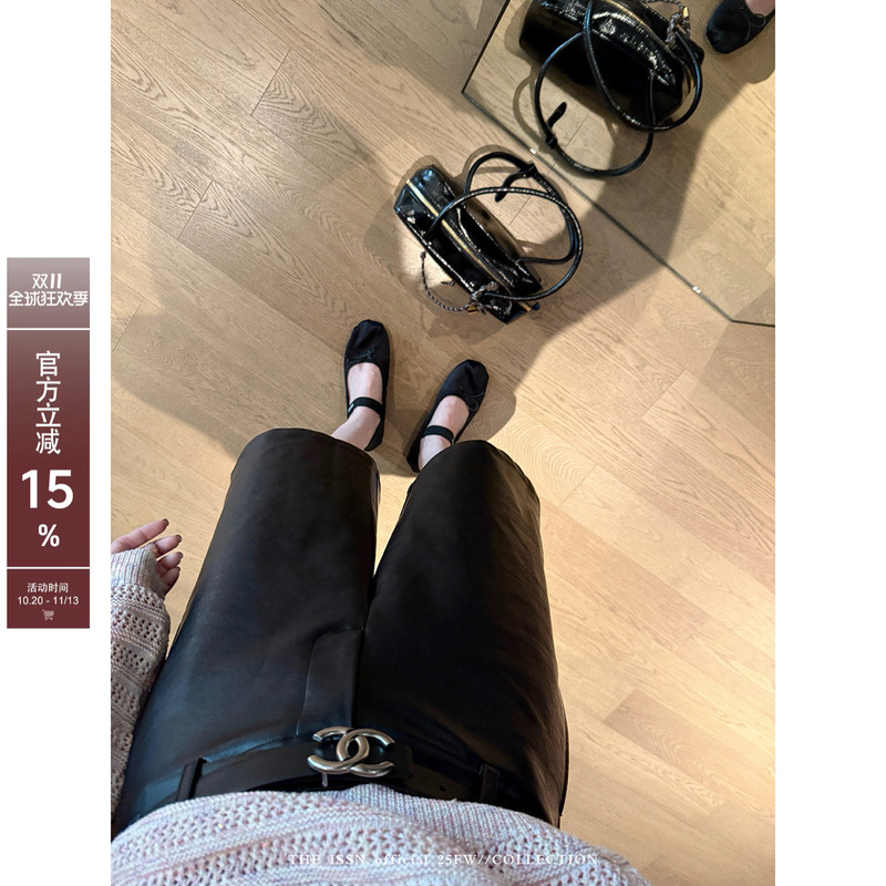 Ningsi Straight-Leg Pu Leather Mid-Length Shorts for Women, New Autumn Style, Versatile, Loose, Slimming, High-Waisted Shorts, Five-Point Pants Ningsi Straight-Leg Pu Leather Mid-Length Shorts for Women, New Autumn Style, Versatile, Loose, Slimming, High-Waisted Shorts, Five-Point Pants