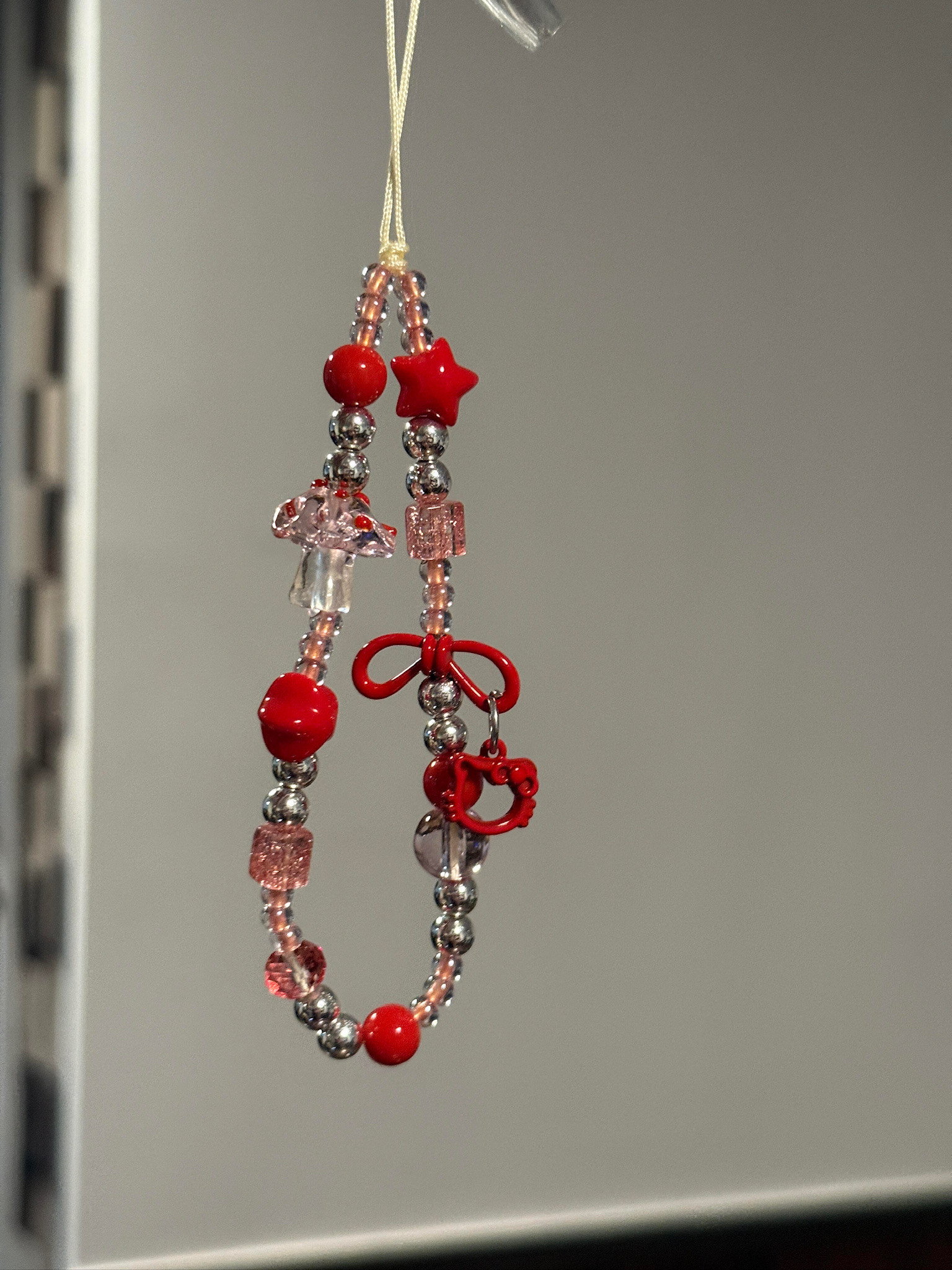 Instagram-style Korean-style beaded phone charm with red stars, KT mushrooms, CCD pendant, and camera charm.