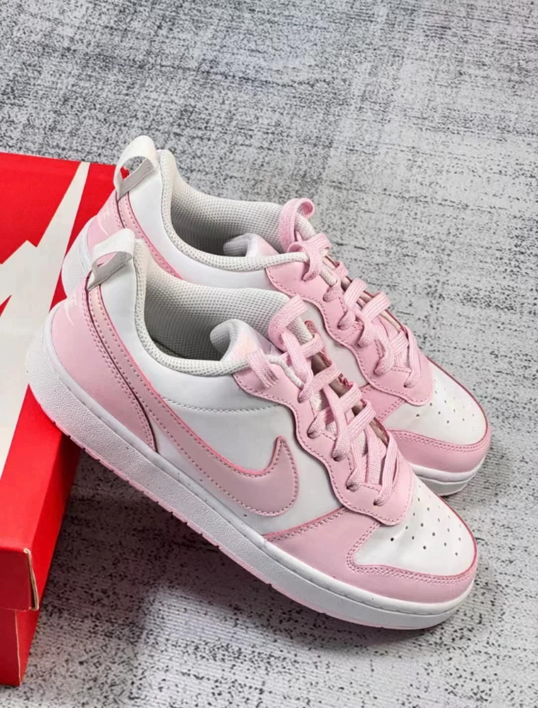 Кроссовки Nike Court BOROUGH LOW (GS) для молодежи спортивно-слегка casual низкие
