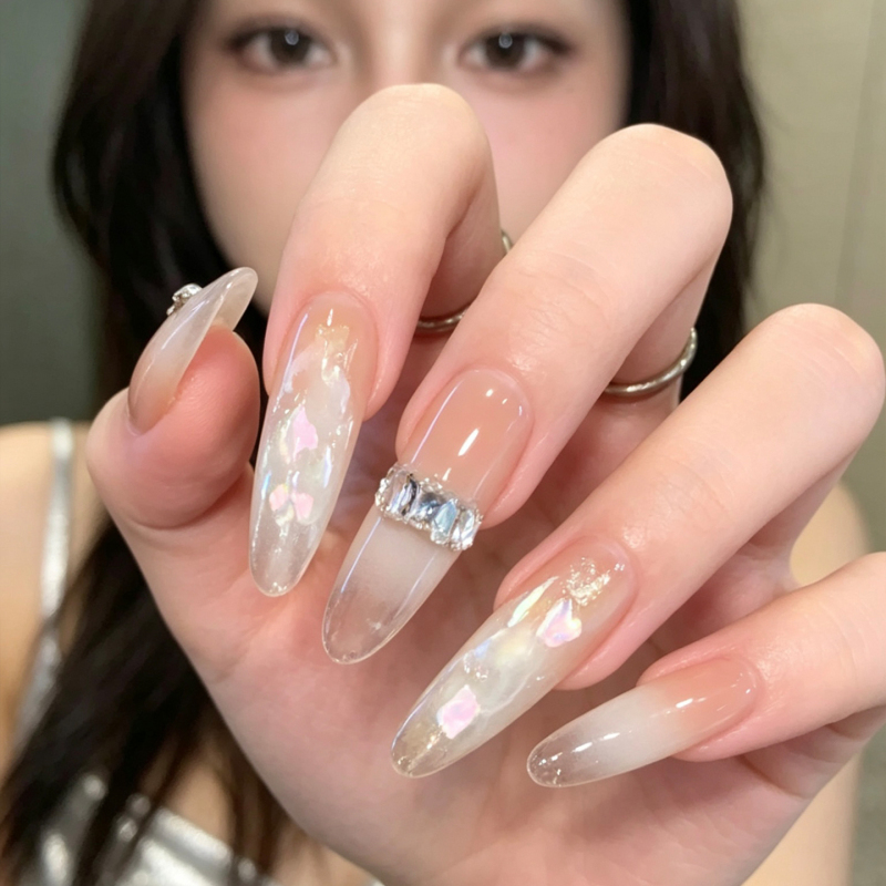 【Milk White Acetic Acid】Super Fairy Atmosphere Gradient Aurora White Sparkling Diamond Manicure, Elegant and Skin-Brightening, Suitable for Wedding Photos and Wearable Nails 【Milk White Acetic Acid】Super Fairy Atmosphere Gradient Aurora White Sparkling Diamond Manicure, Elegant and Skin-Brightening, Suitable for Wedding Photos and Wearable Nails
