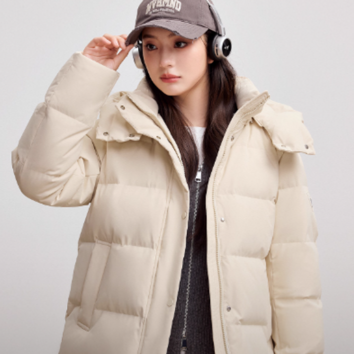 雅鹿短款羽绒服女2025年冬季新款爆款小个子洋气可拆卸帽保暖外套