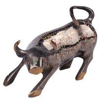 Pakistani handmade copper ware copper bull animal ornaments for wealth transfer home bullish copper ornaments and decorations