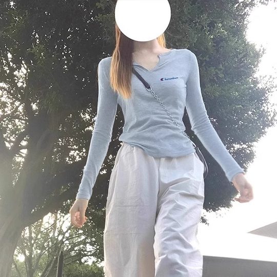 Champion Rainbow Blue V Neck Long-Sleeved T-Shirt for Women in Spring and Autum Thin Slim Fit Right Shoulder Inner Layering Shirt Top