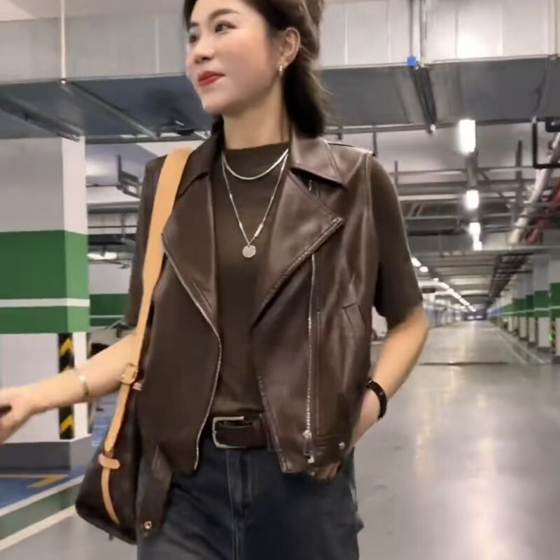 Women's Short Leather Vest, Popular in Spring and Autumn 2026, Casual Sleeveless Vest for Petite Figures, Pu Biker Jacket Vest