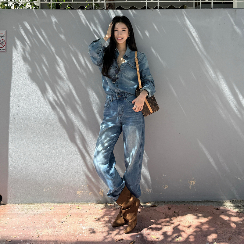 Old Money Style Fashion Denim Suit for Women 2026 Autumn Relaxed Elegant High-End Washed Shirt Wide-Leg Pants Two-Piece Set