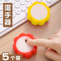 Wet hand sponge with water for counting banknotes sponge tank with water for counting banknotes water box for counting money financial office use