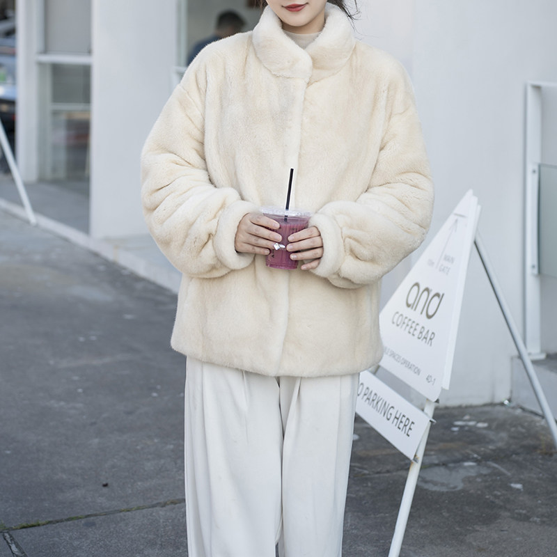 DILADUO Import Purple Label grade Velvet Mink Leather Big Coat Woman Whole Mink Collar Young Short and Mink Grass-Taobao