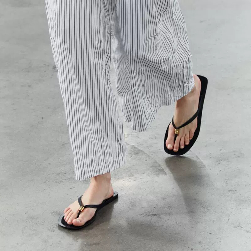 Za2026 New Summer Product Metal-Embellished Thong-Toe Casual Sandals Black Fashionable Flat Flip-Flops for Women