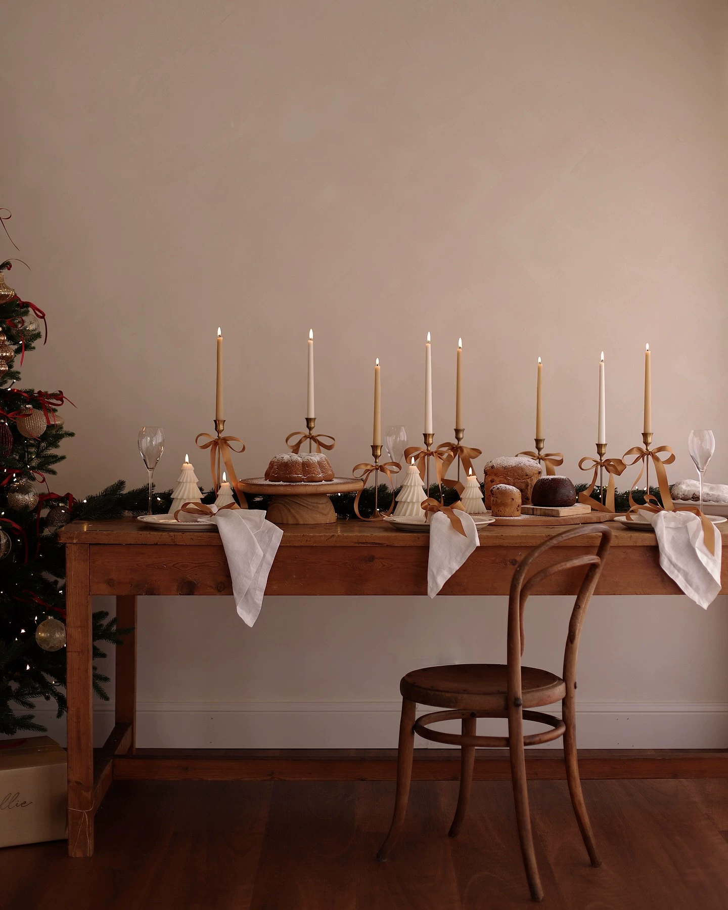 IOTC European style 25cm high smokeless long candle birthday wedding candle western restaurant long pole candle Christmas decoration