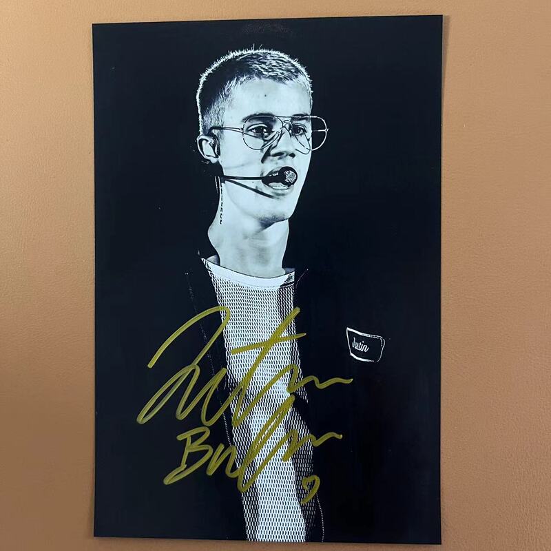 Justin Bieber Signature Photo Justin Bieber Same Style Autograph Peripheral Fidelity Gift Card 6inch Poster