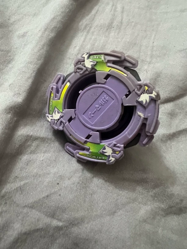 Юла-игрушка Takara Tomy, японская боевая версия, набор цветных персонажей
