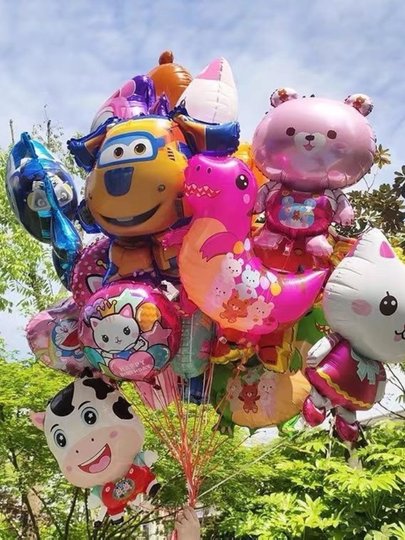 Floating Aluminum Foil Balloons Can Fly, Aluminum Foil Cartoon Children's Toys, Stall Promotion Balloons with Strings