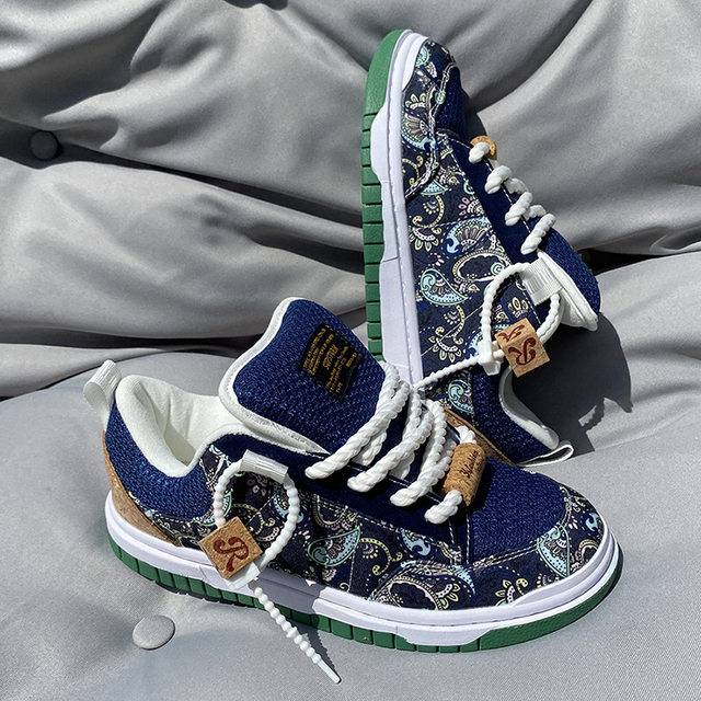 Wanshi bread shoes black low-top thick tongue fat shoes men's and women's shoes large size sports and leisure skateboard shoes