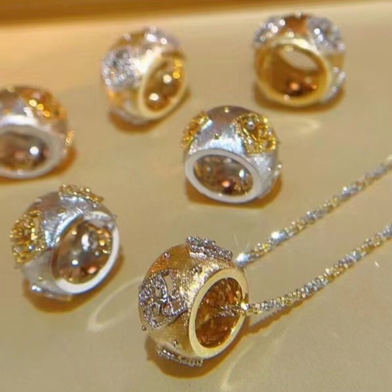 💎复古风情,璀璨闪耀 | 馨缘珠宝18K4分钻石拉丝路路通吊坠💖-其他-淘宝好物网