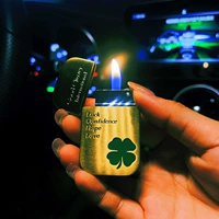 Золото [четыре листовой травы]