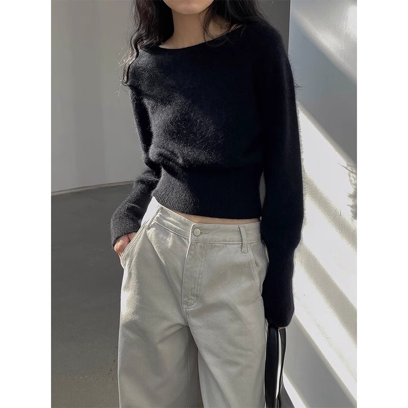 Black Inner Layer Base Shirt Raccoon Fur Sweater for Women, New Autumn and Winter Slim Fit Short Waist-Cinching Knit Top