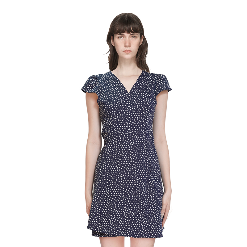 Bm Dress in Navy Blue and Black with Small Floral Print, V-Neck, French Romantic Style, Suitable for Plus-Size Women, Conceals Belly, Slimming Effect, Internet Celebrity Hot Item