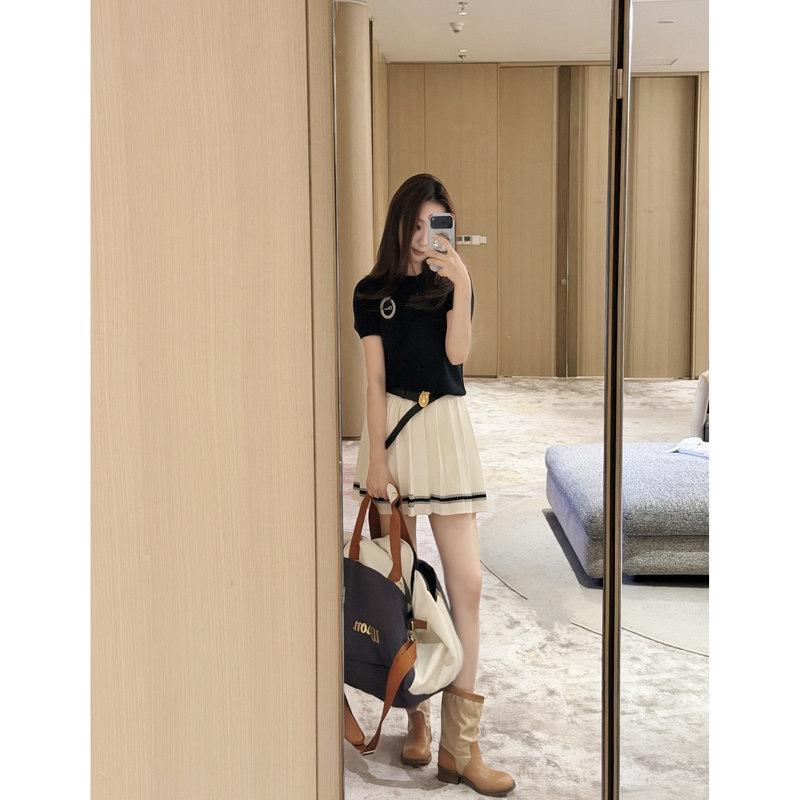Potted Plant 9.10 French Style D26 Navy Blue Knitted Top Guc Navy Knitted Thick Skirt