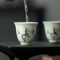 Ashes of vegetation—sparse shadows of winter plum blossoms—Nianlu flower-mouthed cup