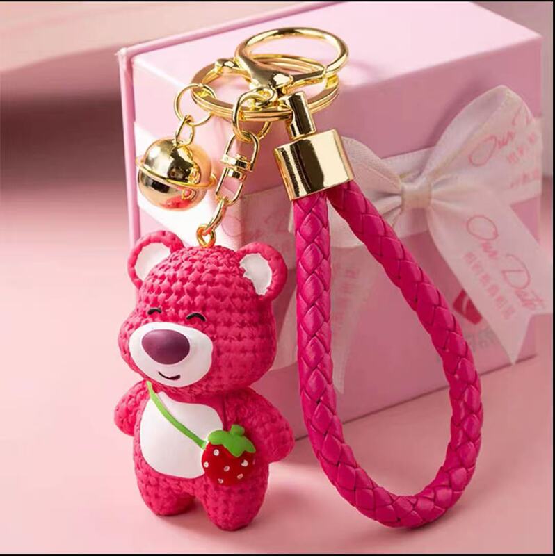 Trendy Strawberry Bear Keychain Pendant Keyring for Women, Exquisite and High-End Couple Car Keychain Pendant Bag Decoration