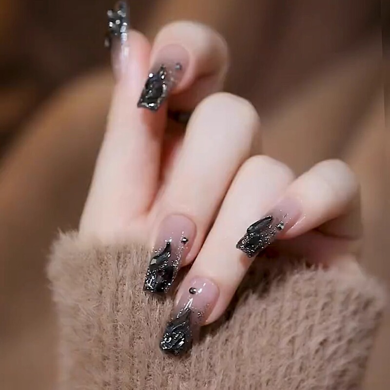 Handmade Nails, Dark Elf Queen, Water-Glossy Crushed Diamonds, Black Autumn and Winter Manicure, Brightening, Versatile, Removable