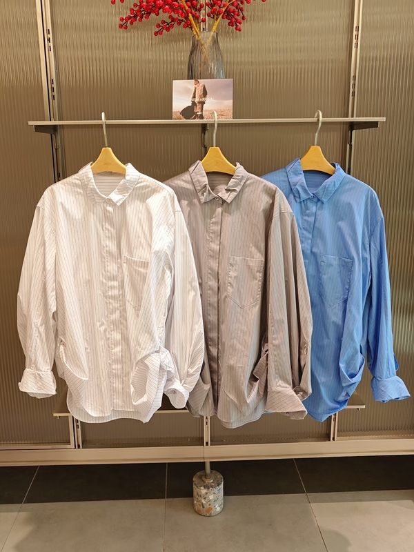 Jiangnan Mall's Same Style 2026 Spring New Pure Cotton Striped Shirt, Loose Puff Sleeves, Lazy Long-Sleeve Shirt