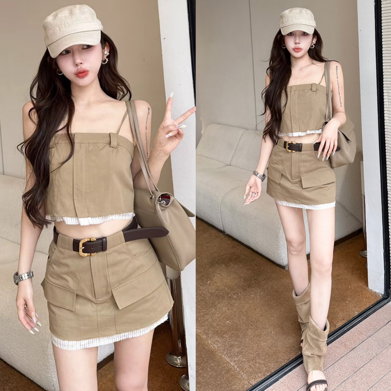 A Complete Set of Korean-Style Summer Outfits, Including a Hot Girl-Style Workwear Camisole and Short Skirt, Which Are Both Cool and Youthful A Complete Set of Korean-Style Summer Outfits, Including a Hot Girl-Style Workwear Camisole and Short Skirt, Which Are Both Cool and Youthful