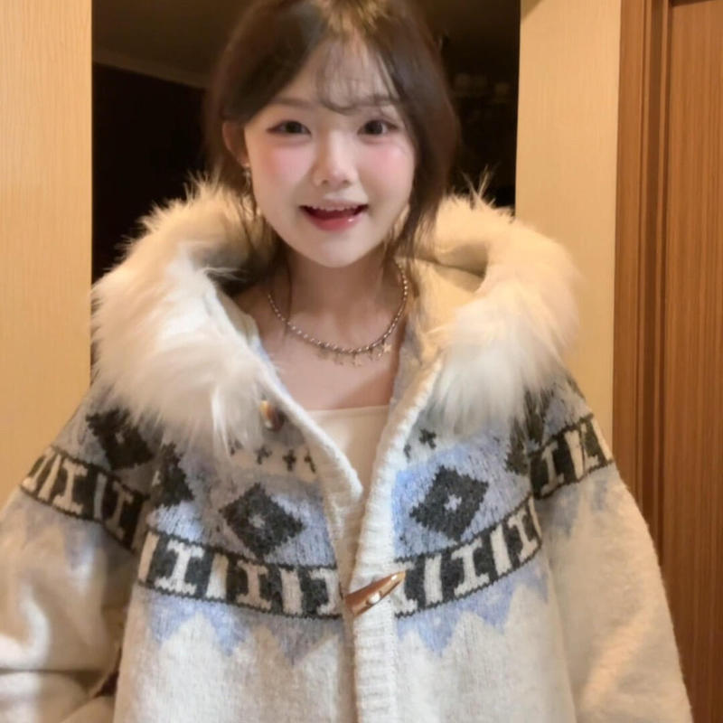 Fair Isle Toggle Button Hooded Sweater Coat for Women, Autumn and Winter, High-End Vintage Lazy Style, Loose Knit Cardigan