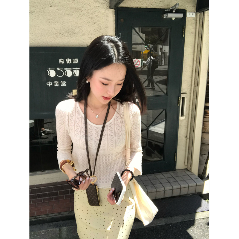 Isaro Uu Linen Cotton Hollow-Out Top ~ Skin-Friendly, Thin and Soft Three-Quarter Sleeve Knit Top
