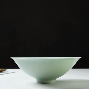 Antique porcelain, ancient northern song dynasty style, large hidden celadon bowl, noodle bowl, antique collection, collection of ornaments