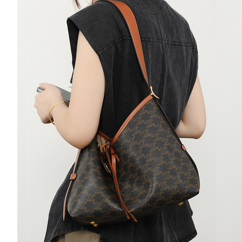 Combatc&King Underarm Bag for Women 2025 New Model Arc De Triomphe Monogram Tote Commuter Large Capacity Crossbody Bag