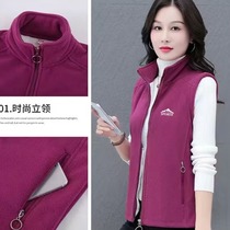 Autumn and winter vest jacket womens polar fleece outer wear 2023 new winter style waistcoat mothers wear warm vest trend