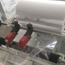 Full roll of POF folding film fully automatic sealing and cutting machine film semi-automatic L-shaped sealing shrink film edge sealing machine heat shrink i