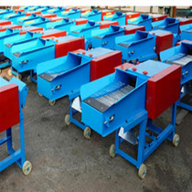 Chengde 3 tons of grass straw kneading cattle farm straw bale kneading wet and dry grass shredder