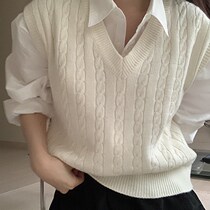 Korean style twist early autumn V-neck white knitted vest for women layered pullover sleeveless sweater vest top