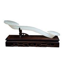 High-end wealth-attracting natural jade Ruyi ornaments Chinese S-style living room entrance hall home TV wine cabinet housewarming gift