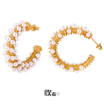 Surrounded by full diamonds and shell beads earrings the Queen Mothers niche personality asymmetrical bohemian new Chinese style earrings titanium steel for women