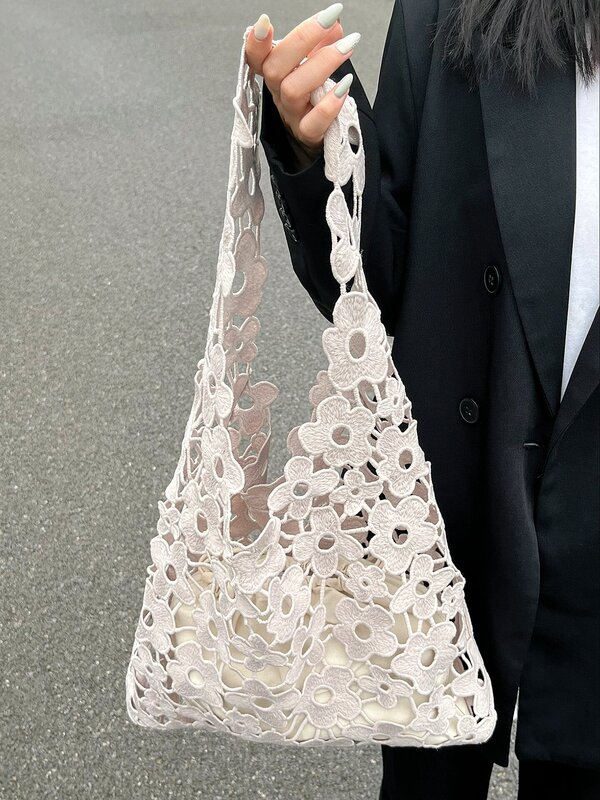 New Retro Style Elegant Lace Artistic Hollow Flower Fabric Bag Personalized Single Shoulder Underarm Women's Bag