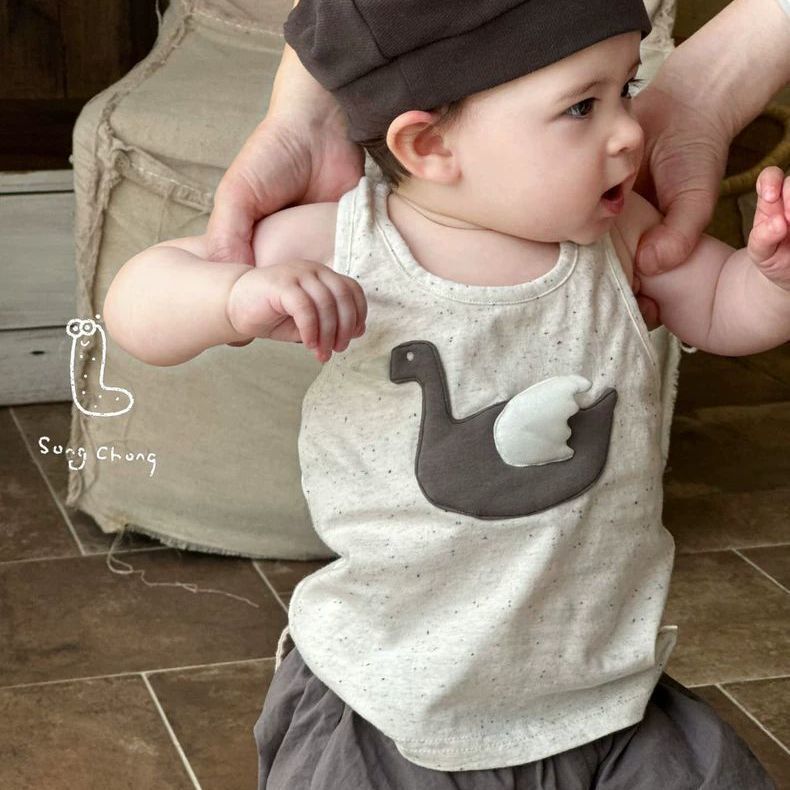 2026 Summer New Cute Little Duck Sleeveless Vest Top for Boys and Girls Korean Style Cute Ear Shorts