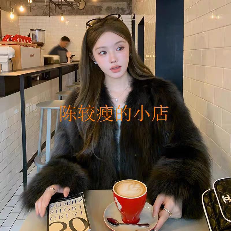 【Toka】2025 New Style Fur Coat for Young Women, Mink Fur Velvet Coat, Mid-Length with Mink Trim 【Toka】2025 New Style Fur Coat for Young Women, Mink Fur Velvet Coat, Mid-Length with Mink Trim